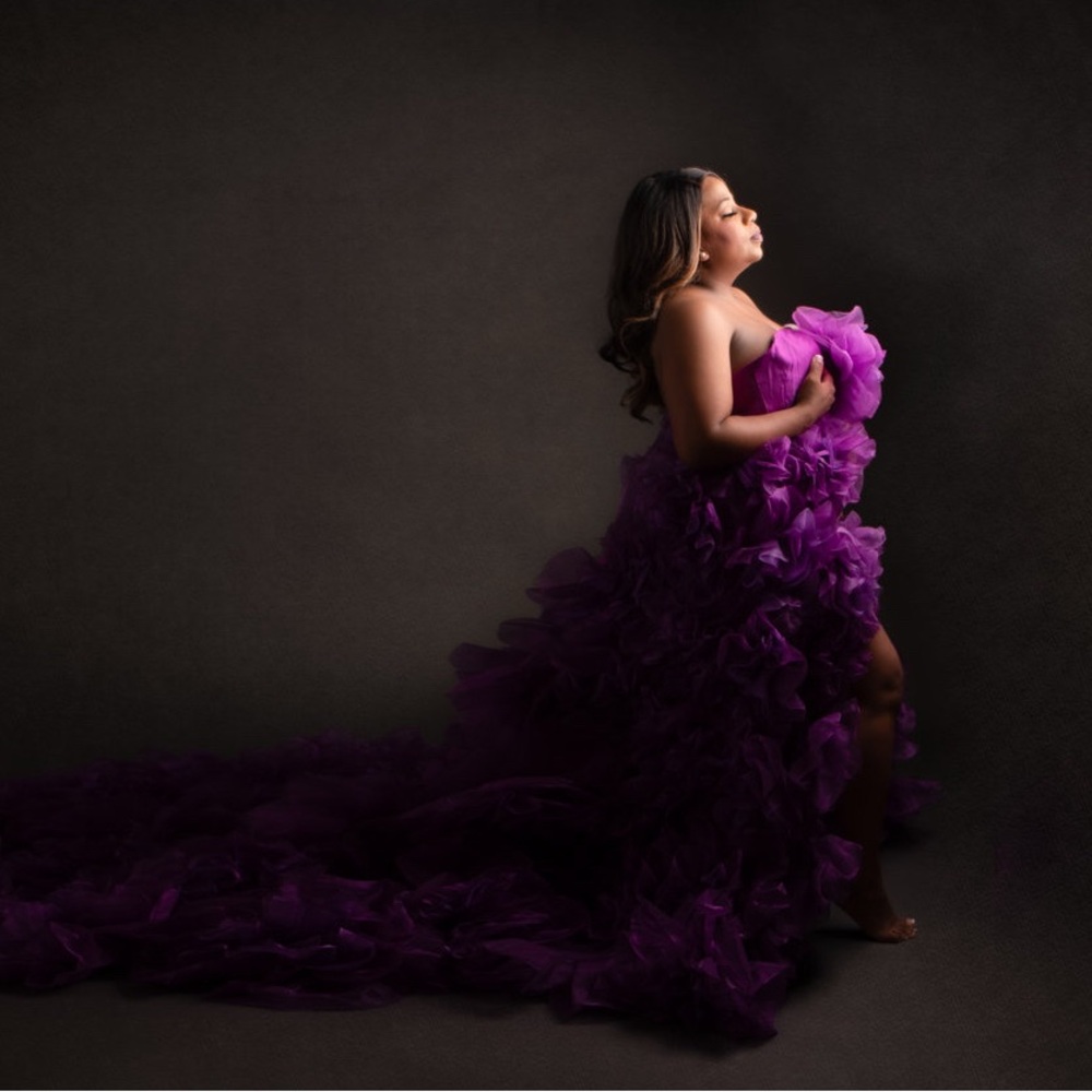 Beautiful XL maternity gown. Custom made. Bow comes off in the front. - Picture 7 of 7